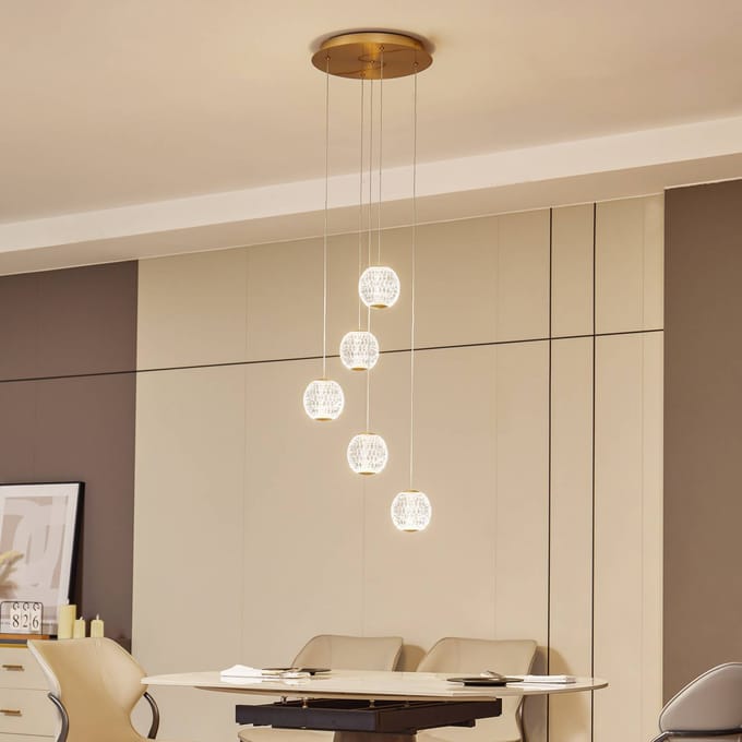 Lucande hanglamp Ismenia, 5-lamps, messing, acryl