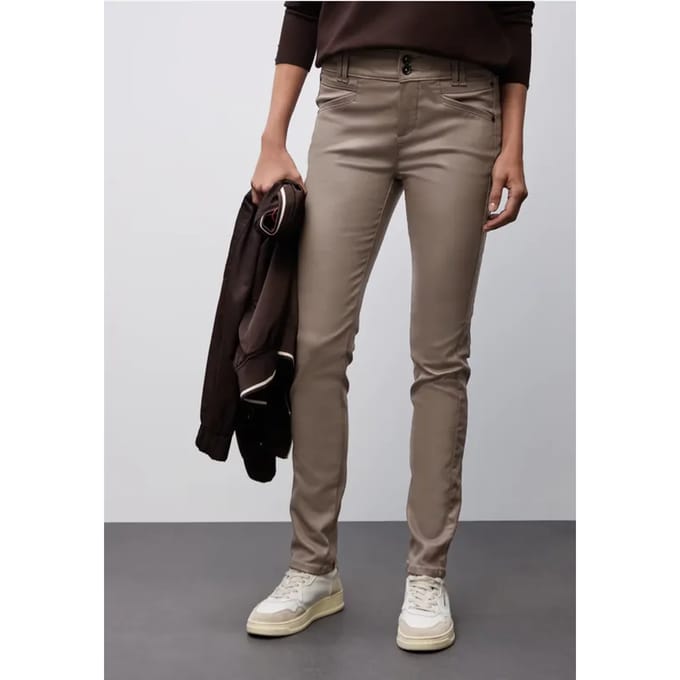 Slim Fit gecoate broek
