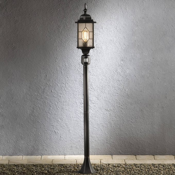 Konstsmide Praktische padlamp Milano met bewegingsmelder