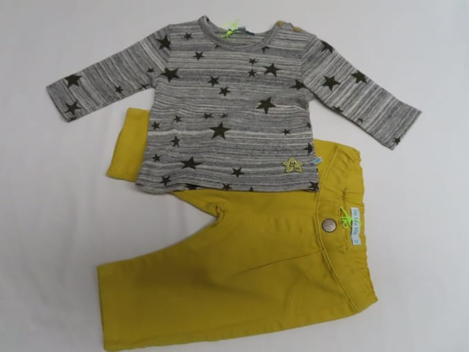Ensemble - Jongen- Grijst / oker - Ster - 3 maand 62