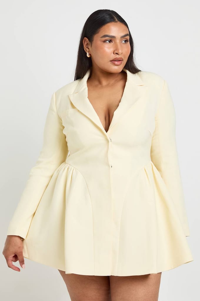 boohoo Dames Plus Skater Rok Blazer Jurk | Boter | Maat: 50