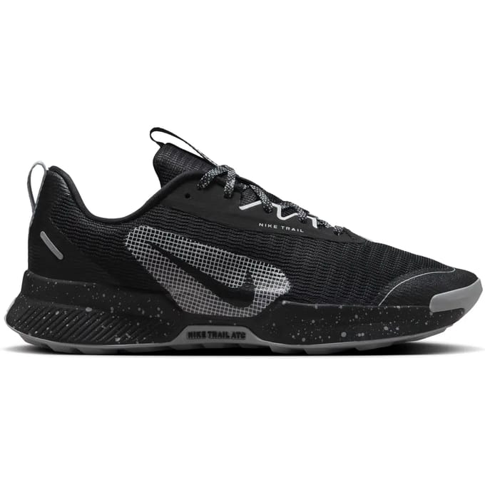 Nike juniper trail 3 in de kleur zwart.