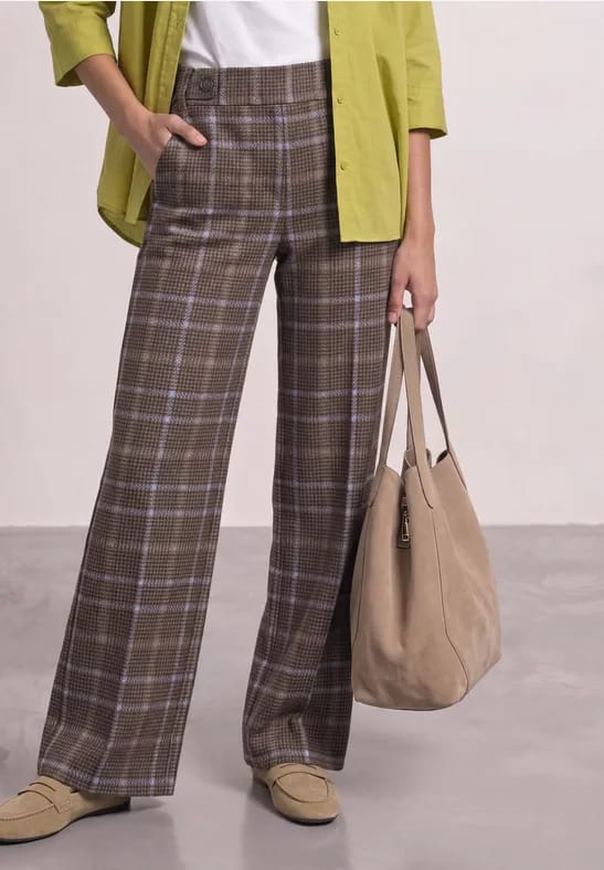 Wide Leg Velorus Hose in casual pasvorm
