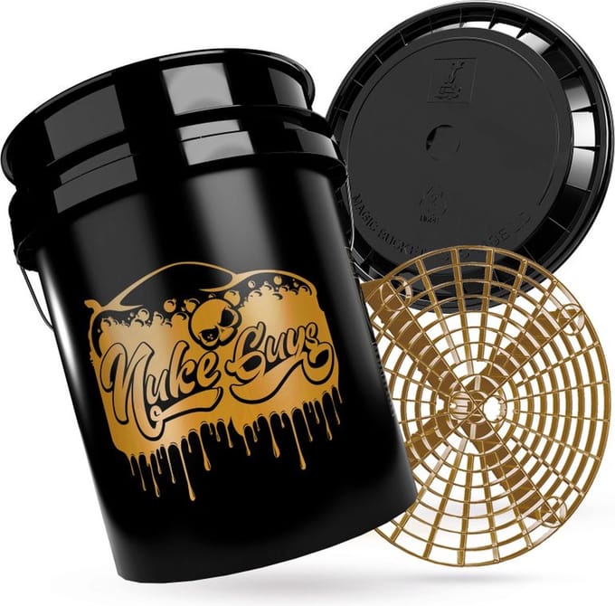 NUKE GUYS GOLD BUCKET 5GAL + DEKSEL + GRIT