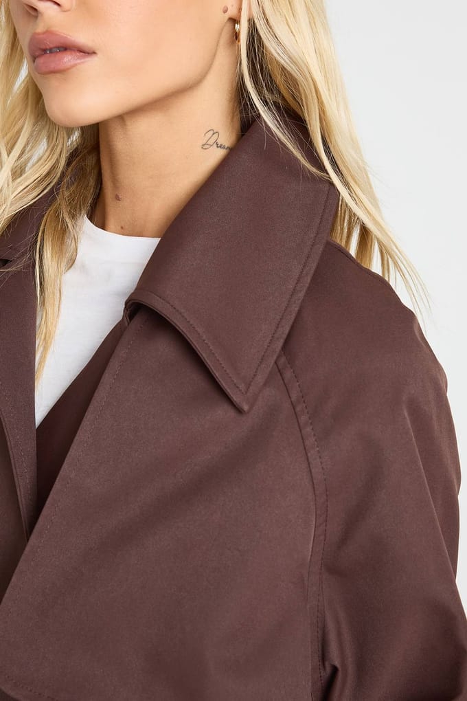 boohoo Dames Maxi Trenchcoat met Ceintuur | Chocoladebruin | Maat: 42