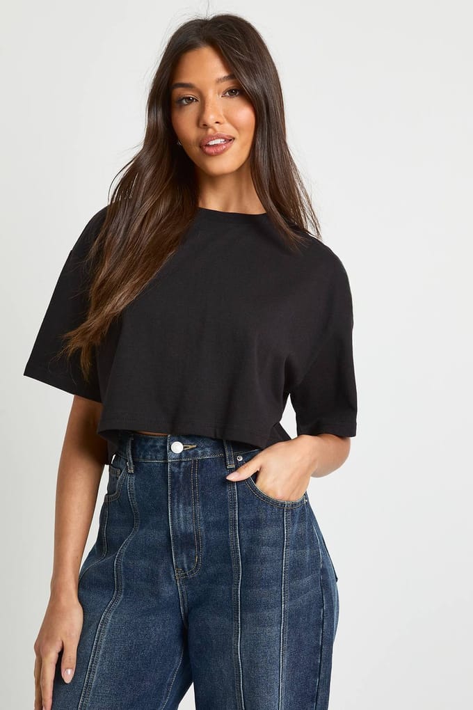 boohoo Dames Oversized Boxy Crop T-shirt | Zwart | Maat: 42
