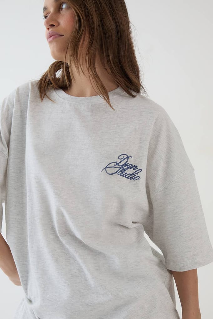 Dames Dsgn Studio Script Oversized T-shirt | Ash Grey | Maat: XL