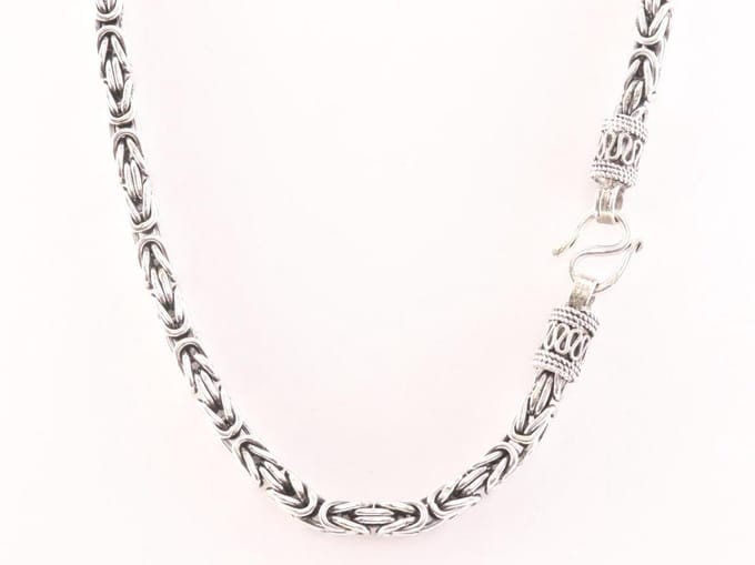Zware zilveren ketting met koningsschakels - lengte 62 cm.
