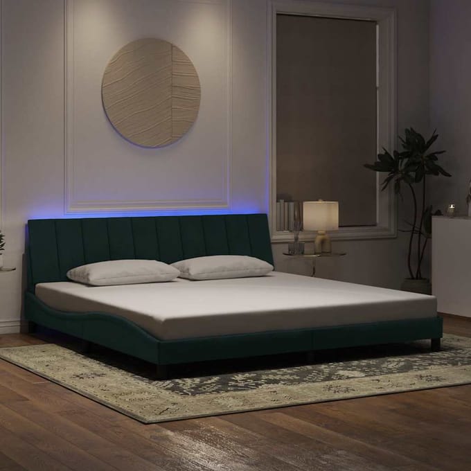 vidaXL - Bedframe - met - LED - zonder - matras - "Hanko" - donkergroen - 200x200 - cm