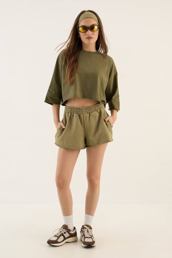 Dames Dsgn Studio Heavyweight Gewassen Sweat Short | Washed Khaki | Maat: Medium