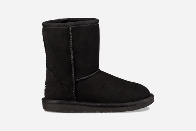 UGG® Classic II for Kids in Black, Size 3, Twinface/Polyester/Wool