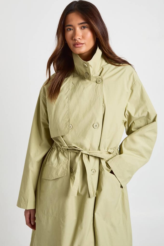 boohoo Dames Getextureerde Trenchcoat met Getailleerde Taille | Khaki | Maat: 12