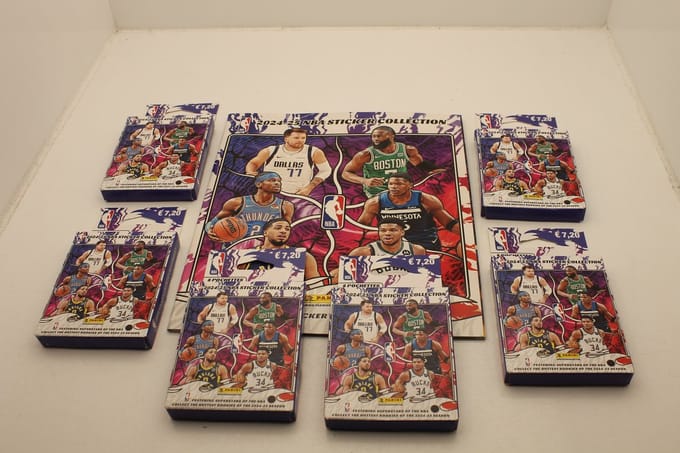 panini 2024 / 25 NBA Sticker Colection Voordeelpakket Boek + 240 Stickers