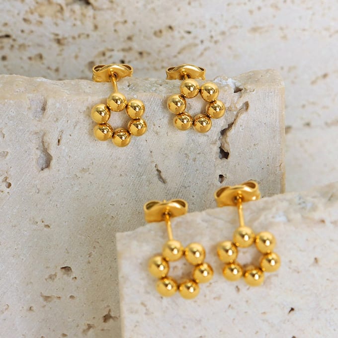 Studs met Bloemetje | Stainless Steel Goud