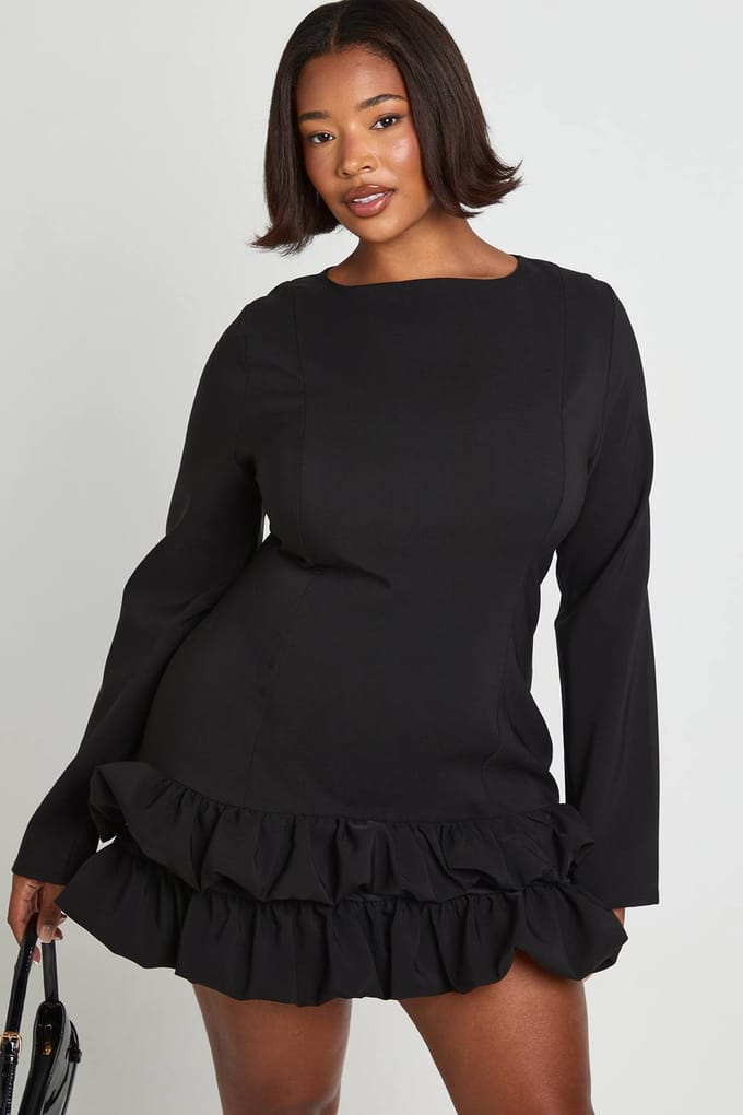 boohoo Dames Plus Geweven Pofmouwen Ruchezoom Shiftjurk | Zwart | Maat: 48