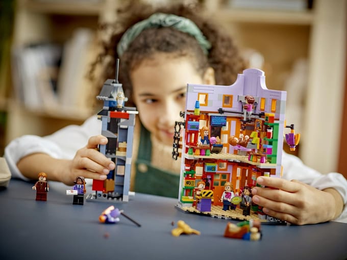 LEGO Harry Potter De Wegisweg: De Tovertweelings Topfopshop 2in1 Set - 76422