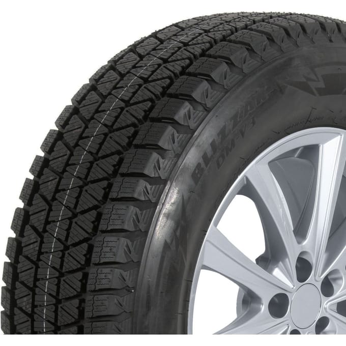 Bridgestone Blizzak DM V3 ( 265/70 R18 116R EVc, Nordic compound )