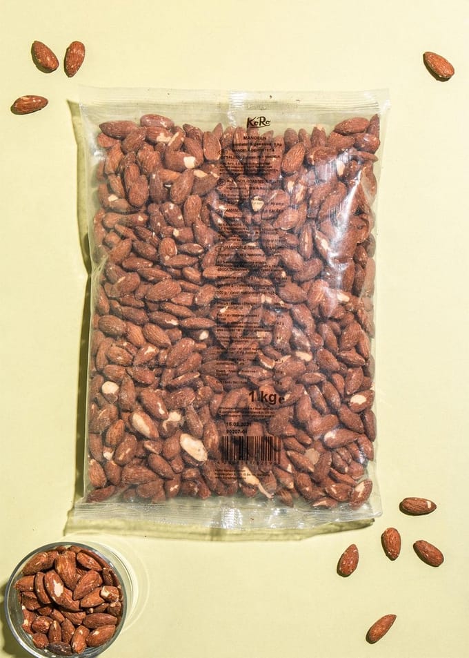 KoRo | Geroosterde en gezouten amandelen 1 kg
