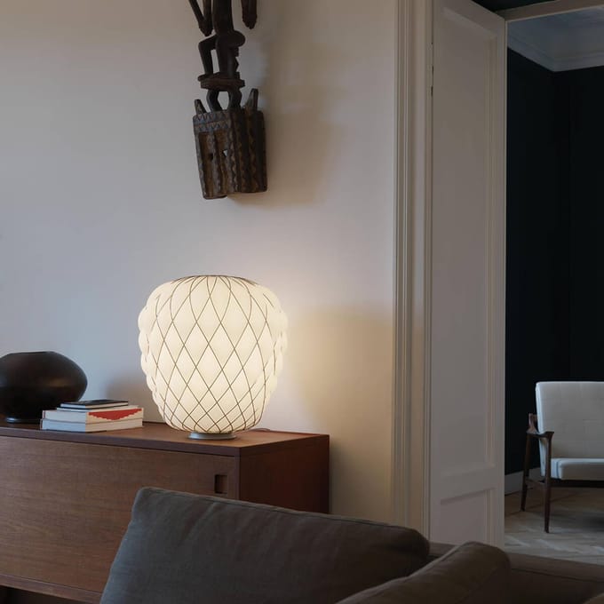 Fontana Arte Design tafellamp Pinecone van melkglas