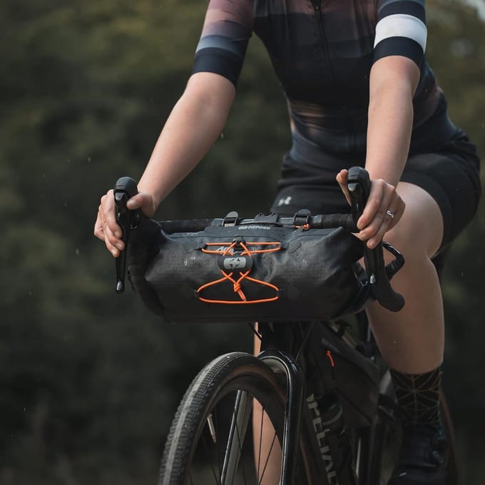 Aqua Evo Adventure Cycle Stuur Pack 9L Zwart - Waterdicht IPX6 - Fietsaccessoire