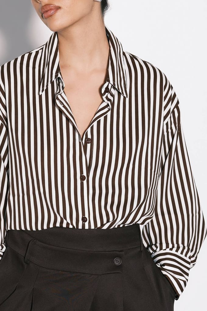 boohoo Dames Gestreept Getailleerd Overhemd | Chocolate | Maat: 8
