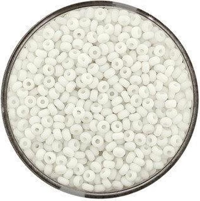 9377-4 Rocailles wit mat 2.6mm