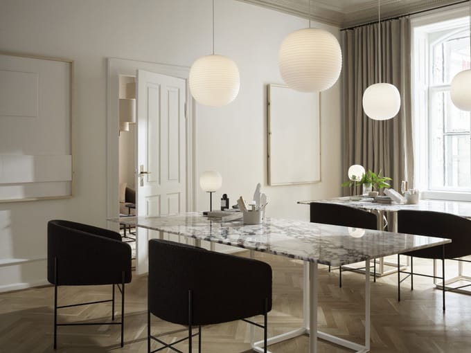 Hanglamp New Works Lantern in Matwit Wit Opaal Medium