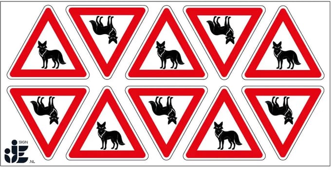 Pas op overstekende vossen sticker | 5 cm - 10 stuks per vel