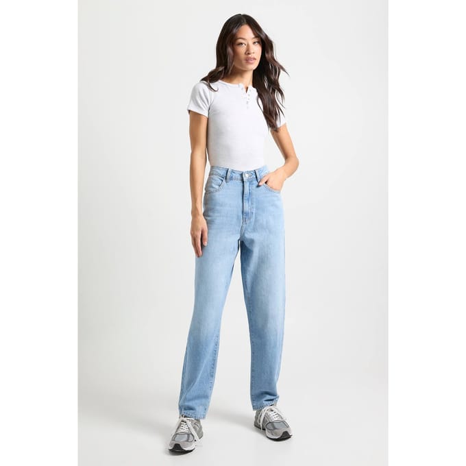 Dames Lange Boohoo Basics Mom Jean met hoge taille | Light Blue | Maat: 6/36L