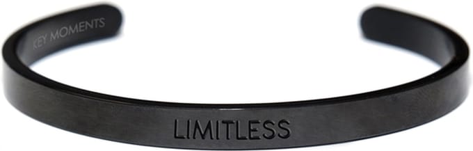 Key Moments 8KM-BM0007 Stalen open bangle met tekst - Limitless - One-size - Zwart