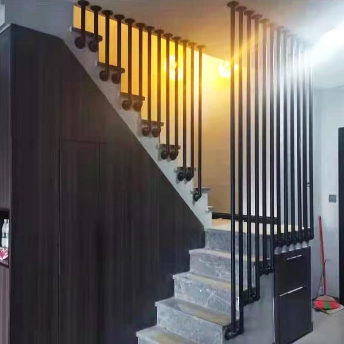 Wandtrap Leuning - Muur Balustrade - Veiligheid Ondersteuning - Stevige Metalen Constructie - 80cm - Goud
