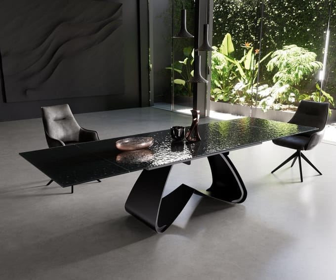 Eetkamertafel Edge Glas smelten rokerig zwart 3D-Relief 200-300x100 W-frame zwart uitschuifbaar