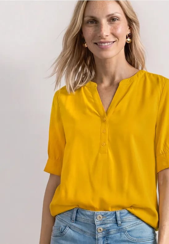 Blouse met korte mouwen, split in de hals en elastische zoom
