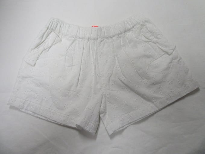 Noukie's - Korte broek - Short - Wit - Fantasie - 2 jaar 92