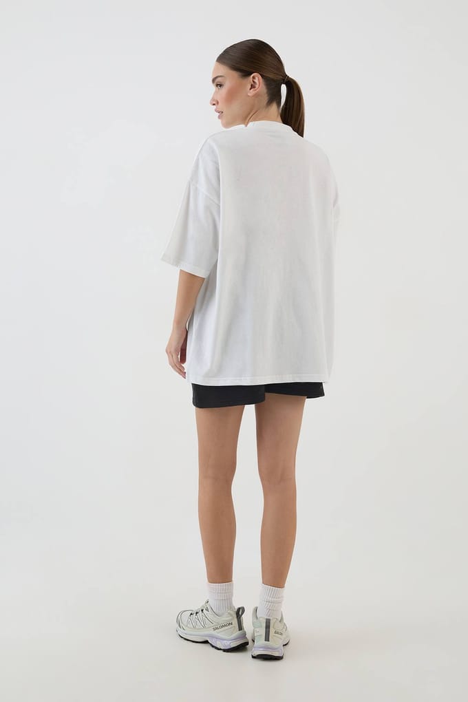 Dames Dsgn Studio T-shirt Met Geborduurd Script In Oversized Model | Wit | Maat: 3XL