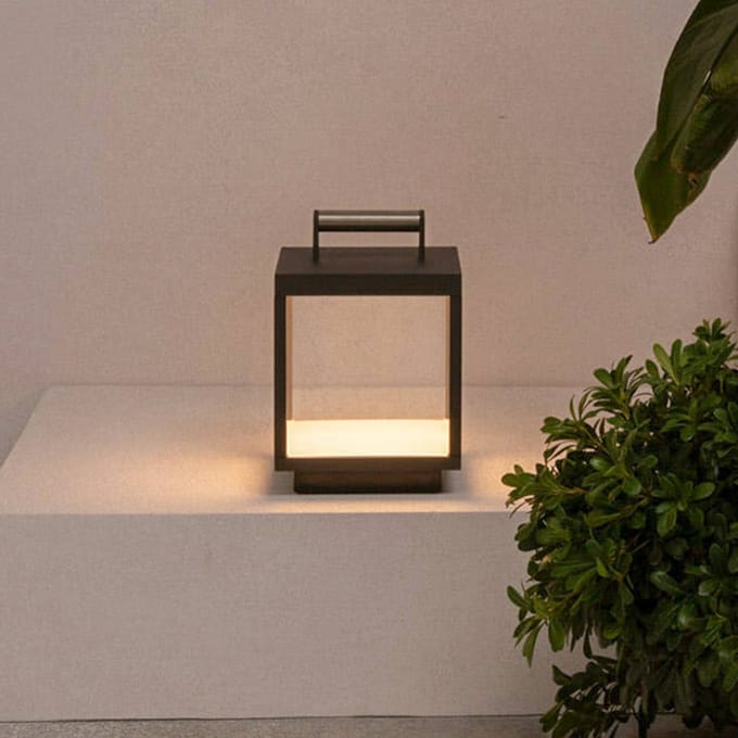 FARO BARCELONA LED tafellamp Kerala, donkergrijs, aluminium, hoogte 26,8 cm