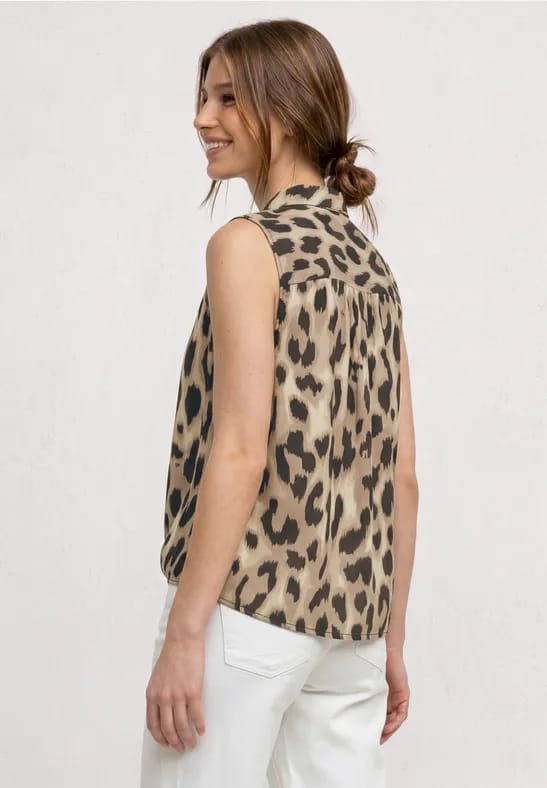 Blousetop met bowlingkraag en knoop