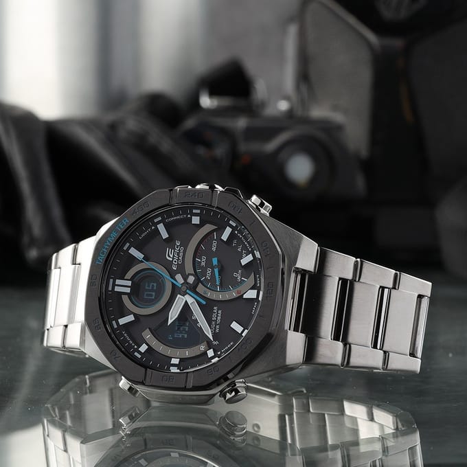 Casio Edifice Bluetooth ECB-950DB-1AEF Solar LCD Horloge