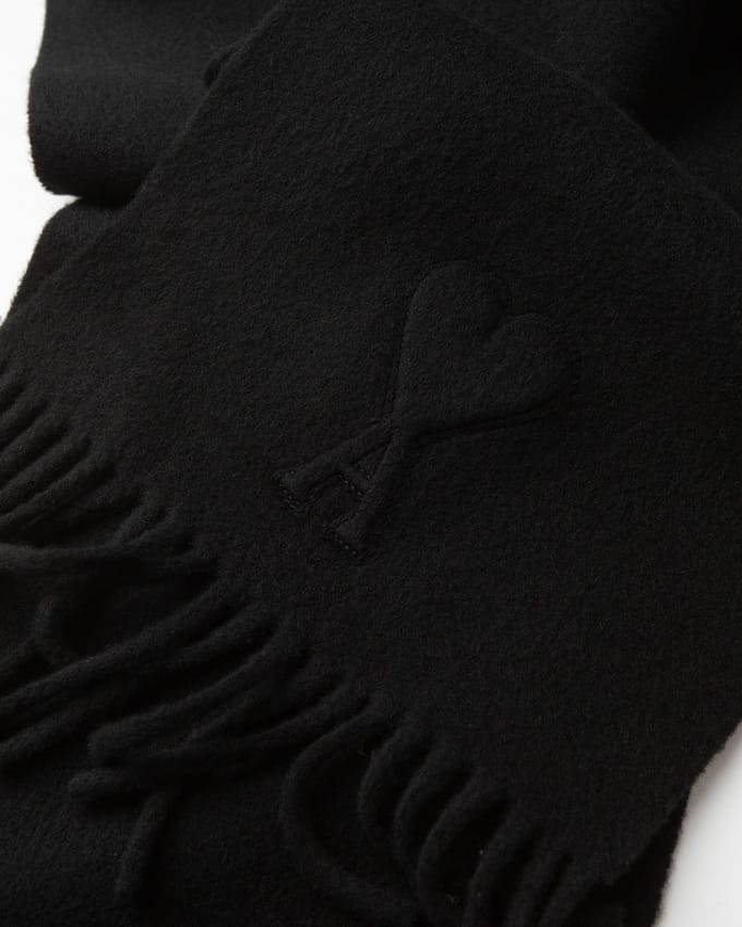 AMI DE COEUR EMBOSSE SCARF