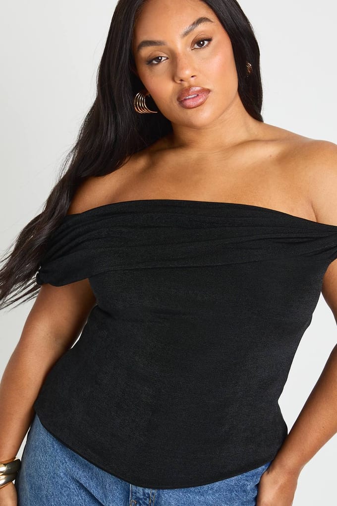 boohoo Dames Plus Bardot Twist Off de schouderloze top | Zwart | Maat: 56