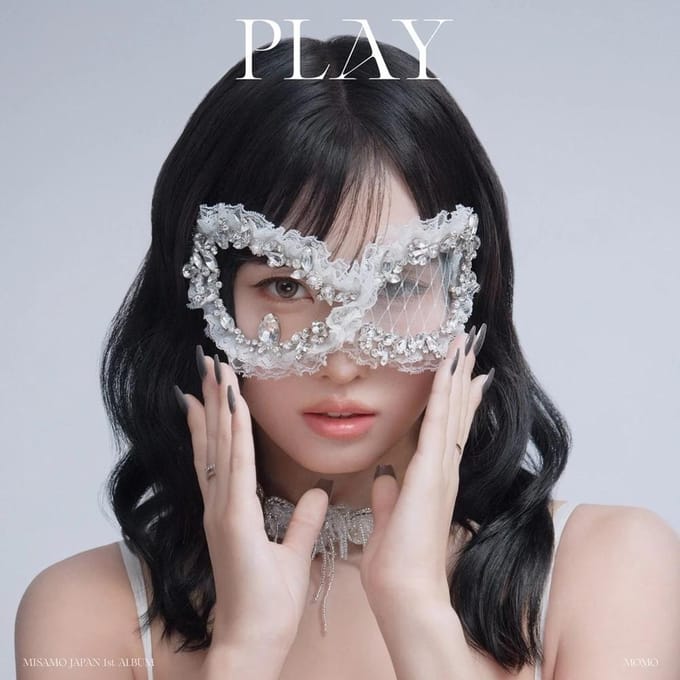 MISAMO - [PLAY] Premier Album Japonais MOMO