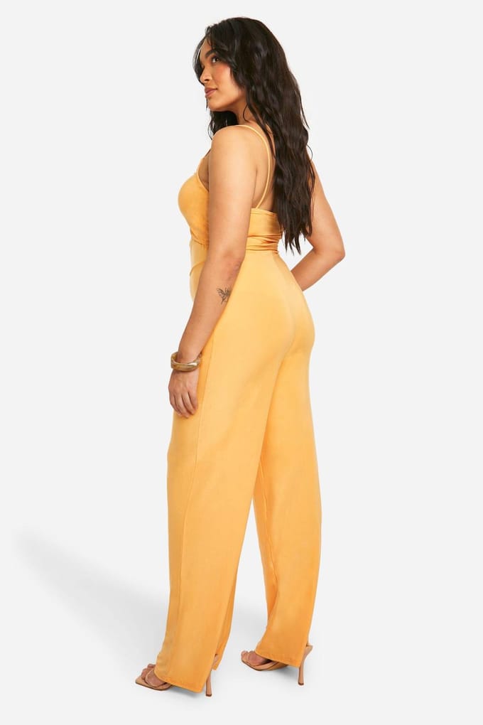 boohoo Dames Plus Slinky Ruched Front Wide Leg Jumpsuit | Geel | Maat: 56