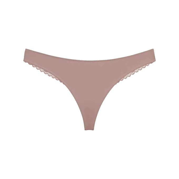 Dames string Triumph Pretty Modal