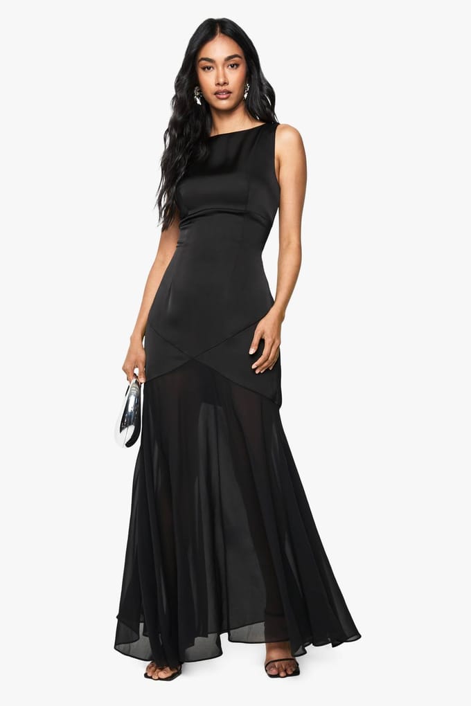 boohoo Dames Satijn en chiffon mix geplooide maxi-jurk | Zwart | Maat: 42