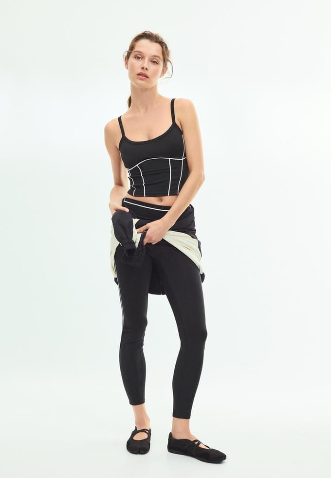 Stradivarius Cropped top met pipingdetails  Zwart M