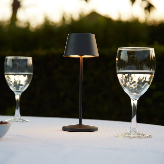 LOOM DESIGN LED tafellamp op accu Modi Micro, IP65, zwart
