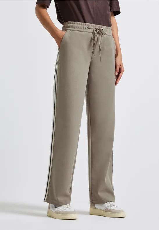 Broek met galonstrepen