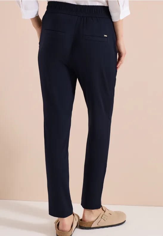 Mid Waist Slim Legs broek in casual fit