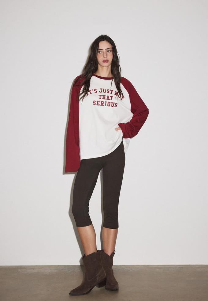 Stradivarius T-shirt met lange raglanmouwen en print  Donkerrood M