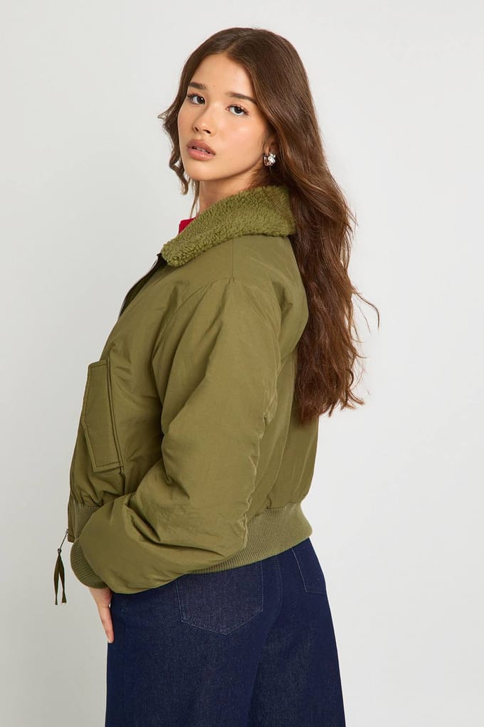 boohoo Dames Teddy-kragen Pufferjack | Khaki | Maat: 8